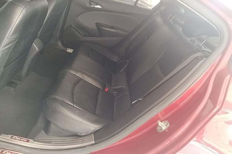 Used Chevrolet Cruze 2018 320 Automatic Pioneer Sunroof Edition Left Rear Seat
