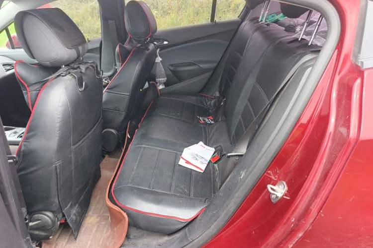 Used Chevrolet Cruze 2018 Revised Version 320 Automatic Pioneer Edition Left Rear Seat