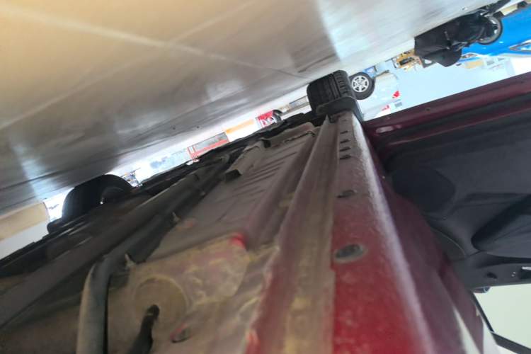 Used Chevrolet Cruze 2018 320 Automatic Pioneer Sunroof Edition Left Side Sill