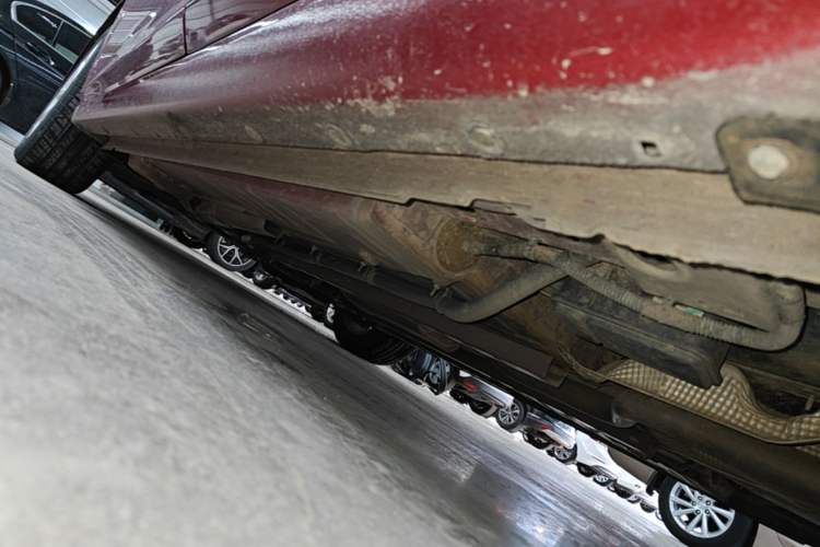 Used Chevrolet Cruze 2018 320 Automatic Pioneer Sunroof Edition Left Side Sill