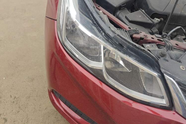 Used Chevrolet Cruze 2018 320 Automatic Pioneer Sunroof Edition Right Front Headlight
