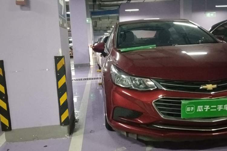 Used Chevrolet Cruze 2018 320 Automatic Pioneer Sunroof Edition Right Front Headlight