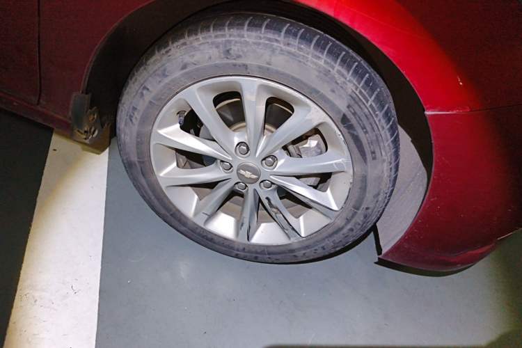 Used Chevrolet Cruze 2018 320 Automatic Xuanfeng Urban Edition Right Front Wheel Hub