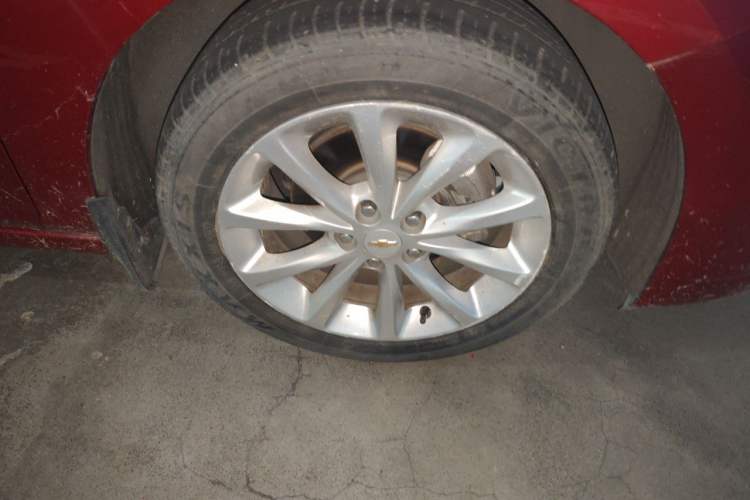 Used Chevrolet Cruze 2018 320 Automatic Xuanfeng Urban Edition Right Front Wheel Hub