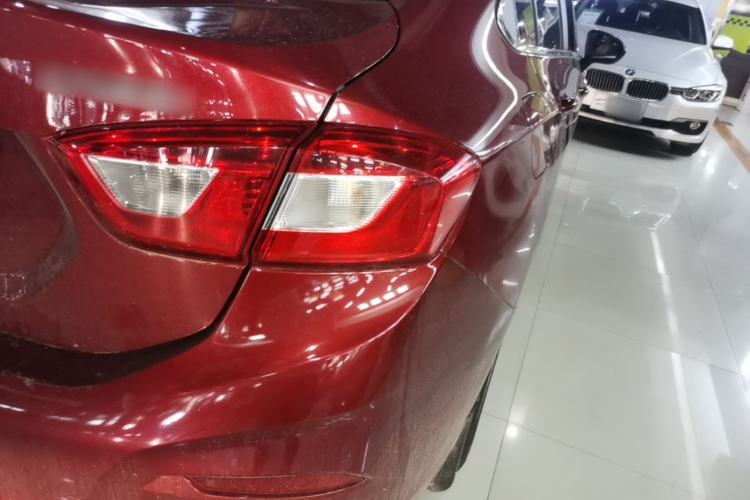 Used Chevrolet Cruze 2018 320 Automatic Pioneer Sunroof Edition Right Rear Taillight