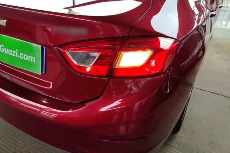 Used Chevrolet Cruze 2018 Revised 320 Automatic Xuanfeng Urban Edition Right Rear Taillight