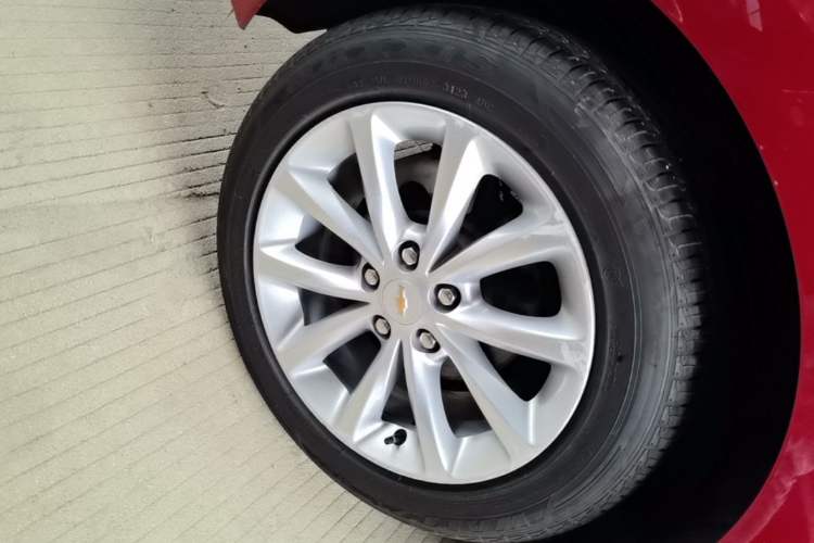 Used Chevrolet Cruze 2018 Revised 320 Automatic Xuanfeng Urban Edition Right Rear Wheel Hub
