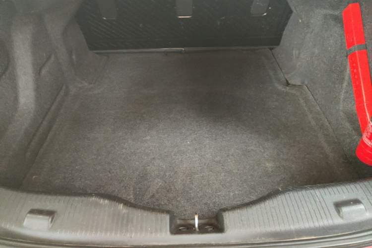 Used Chevrolet Cruze 2018 320 Automatic Pioneer Sunroof Edition Trunk