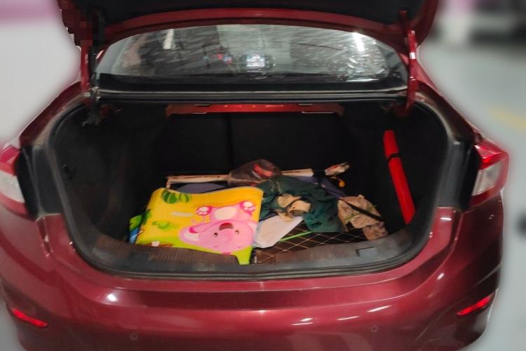Used Chevrolet Cruze 2018 320 Automatic Xuanfeng Urban Edition Trunk