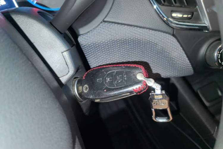 Used Chevrolet Cruze 2018 320 Automatic Pioneer Sunroof Edition Vehicle Key