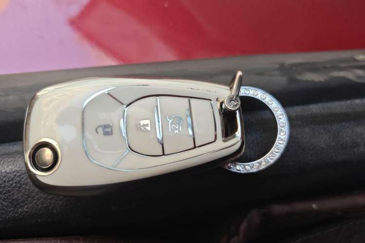 Used Chevrolet Cruze 2018 320 Automatic Pioneer Sunroof Edition Vehicle Key