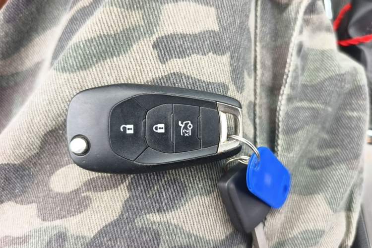 Used Chevrolet Cruze 2018 Revised Version 320 Automatic Pioneer Edition Vehicle Key