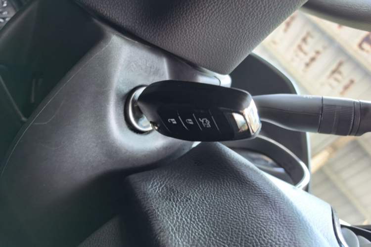 Used Chevrolet Cruze 2018 320 Automatic Pioneer Sunroof Edition Vehicle Key