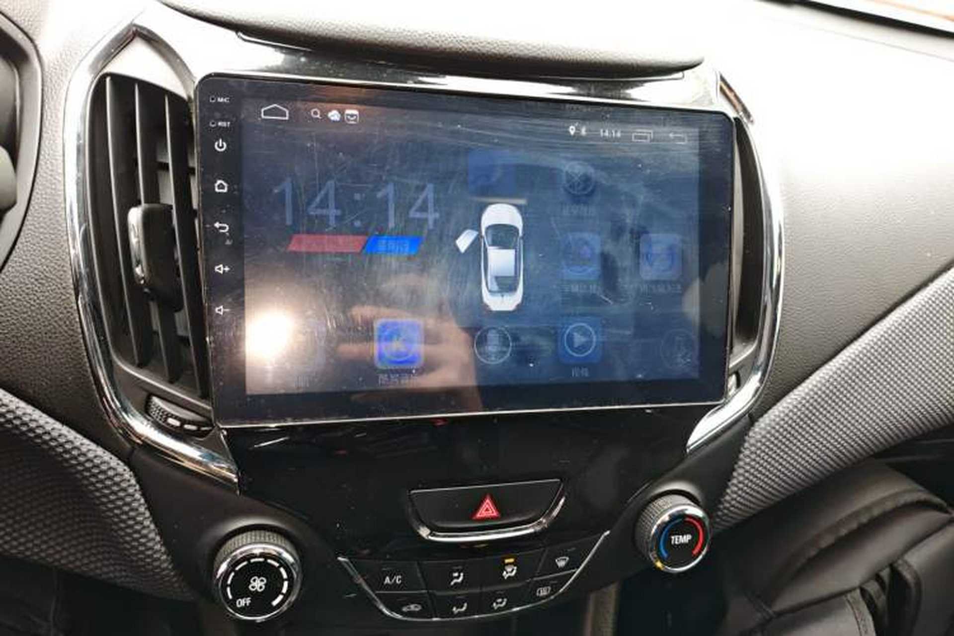 Used Chevrolet Cruze 2018 Redline 320 Automatic Pioneer Edition Audio And AC Panel