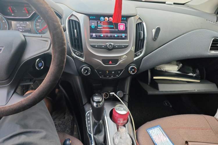 Used Chevrolet Cruze 2018 320 Automatic Pioneer Sunroof Edition Audio And AC Panel