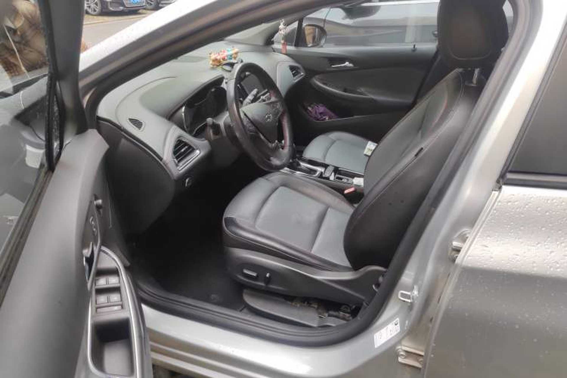 Used Chevrolet Cruze 2018 Redline 330T Dual-Clutch Flagship Edition Driver Seat
