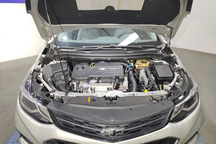 Used Chevrolet Cruze 2018 Redline 330T Dual-Clutch Flagship Edition Engine Bay