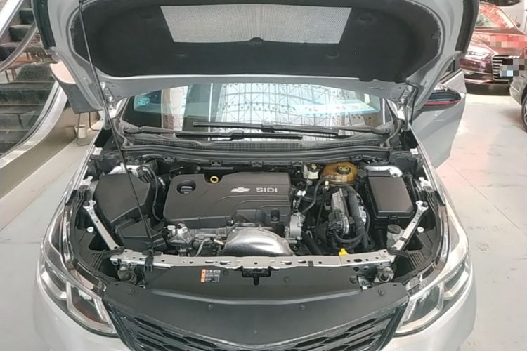Used Chevrolet Cruze 2018 Redline 320 Automatic Pioneer Edition Engine Bay