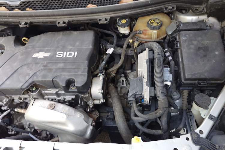 Used Chevrolet Cruze 2018 Redline 320 Automatic Pioneer Edition Engine Bay Left