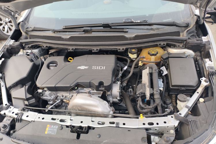 Used Chevrolet Cruze 2018 Redline 320 Automatic Pioneer Edition Engine Bay