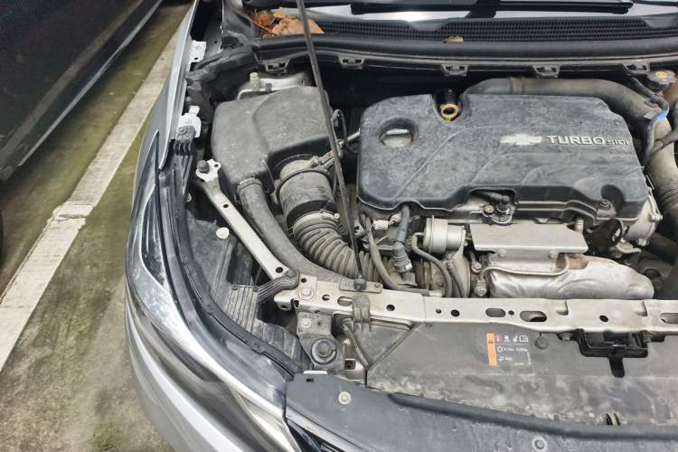 Used Chevrolet Cruze 2018 Redline 330T Dual-Clutch Flagship Edition Engine Bay Right