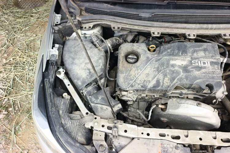 Used Chevrolet Cruze 2018 Redline 320 Automatic Pioneer Edition Engine Bay Right