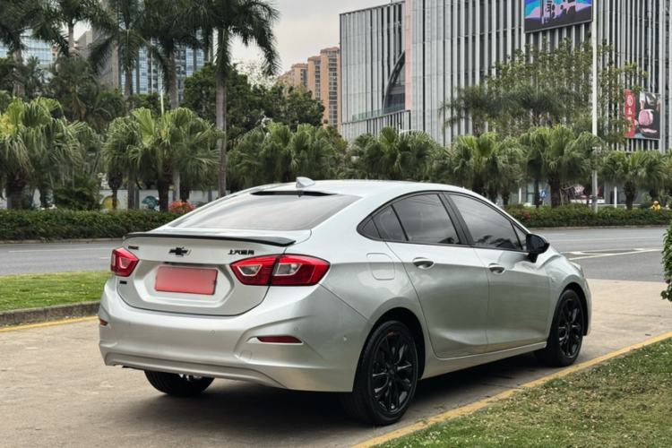 Used Chevrolet Cruze 2018 Redline 330T Dual-Clutch Flagship Edition Exterior 3