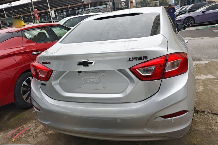 Used Chevrolet Cruze 2018 Redline 320 Automatic Pioneer Edition Exterior 4