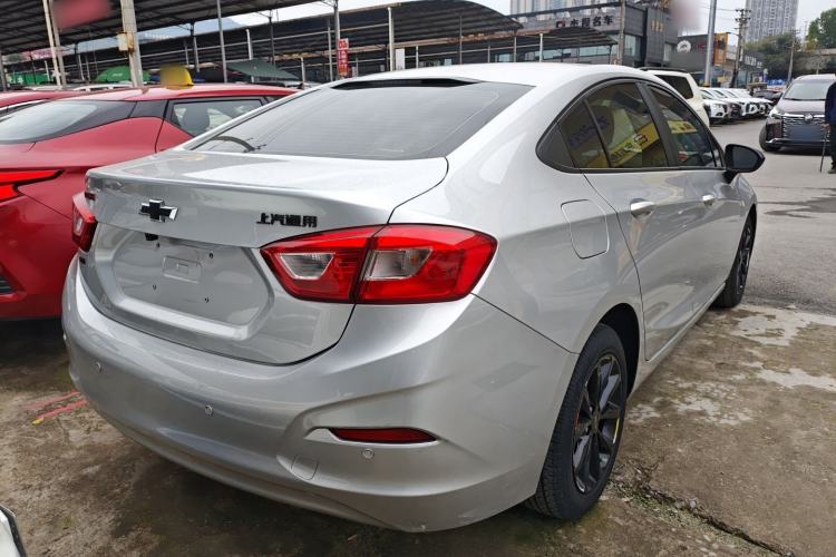 Used Chevrolet Cruze 2018 Redline 320 Automatic Pioneer Edition Exterior 5