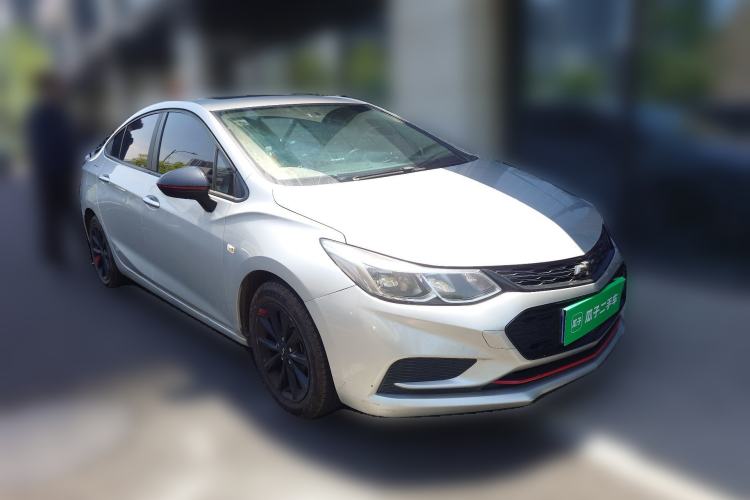 Used Chevrolet Cruze 2018 Redline 320 Automatic Pioneer Edition Front Right 45 Deg