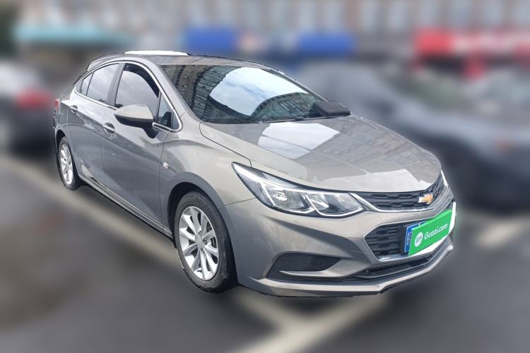 Used Chevrolet Cruze 2018 Hatchback 320 Automatic Pioneer Sunroof Edition Front Right 45 Deg