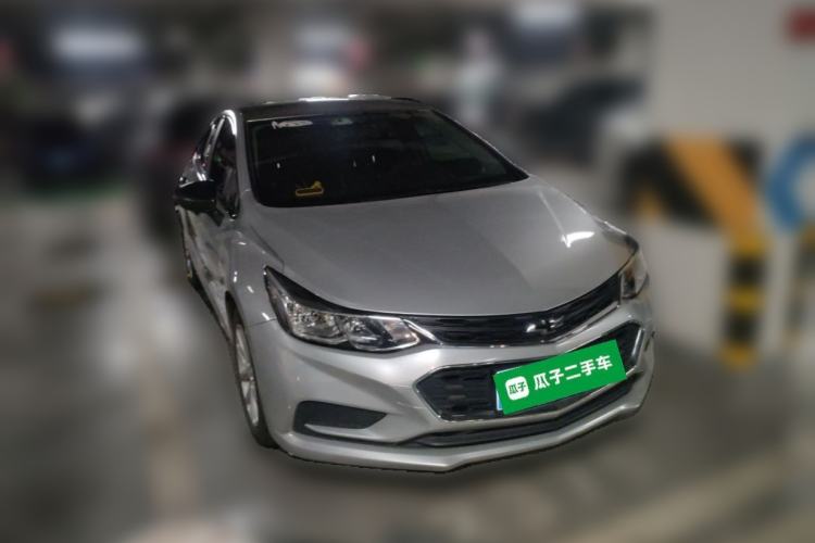 Used Chevrolet Cruze 2018 320 Automatic Pioneer Sunroof Edition Front Right 45 Deg