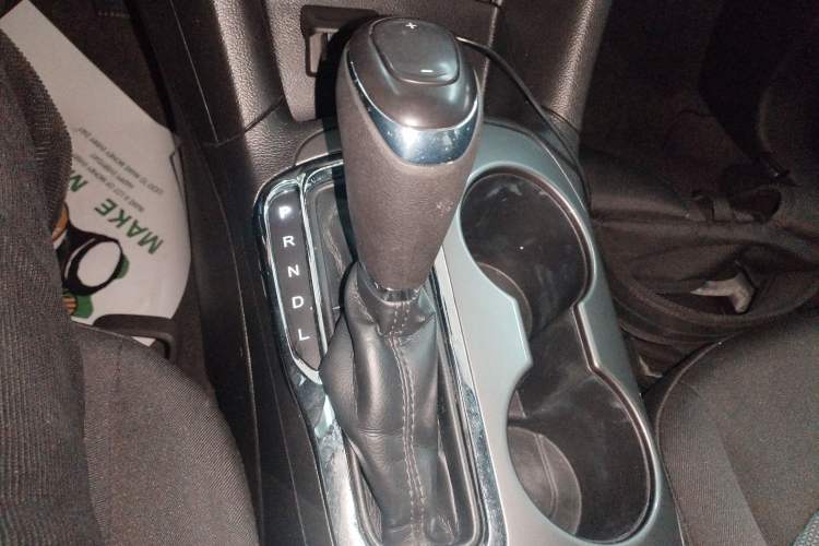 Used Chevrolet Cruze 2018 Redline 320 Automatic Pioneer Edition Gear Lever