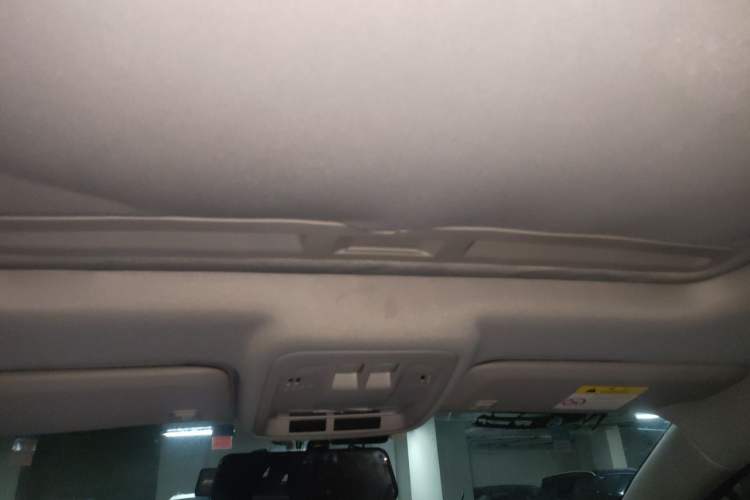 Used Chevrolet Cruze 2018 320 Automatic Pioneer Sunroof Edition Headliner
