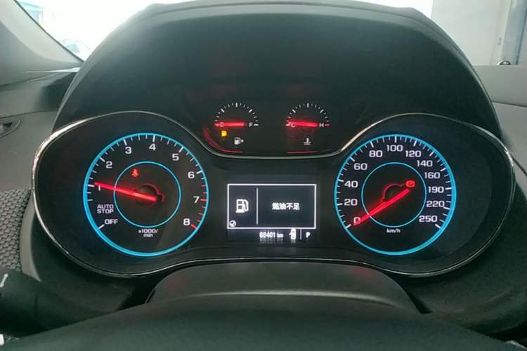 Used Chevrolet Cruze 2018 Redline 320 Automatic Pioneer Edition Instrument Cluster