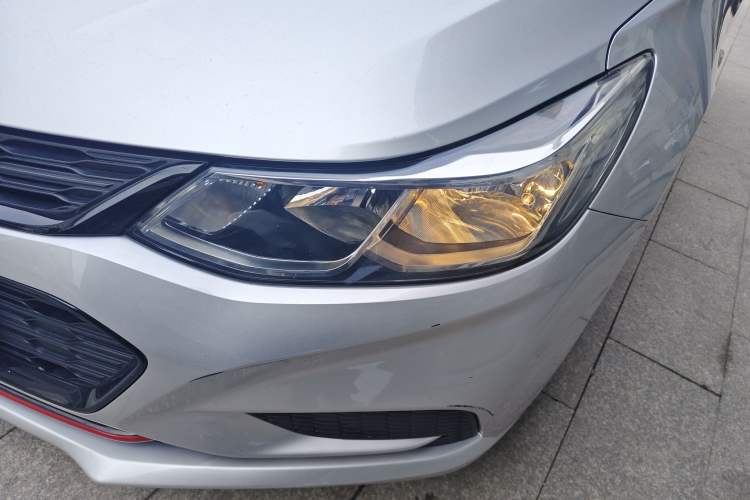 Used Chevrolet Cruze 2018 Redline 320 Automatic Pioneer Edition Left Front Headlight