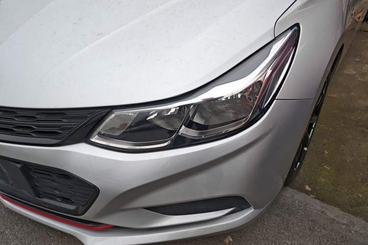 Used Chevrolet Cruze 2018 Redline 320 Automatic Pioneer Edition Left Front Headlight