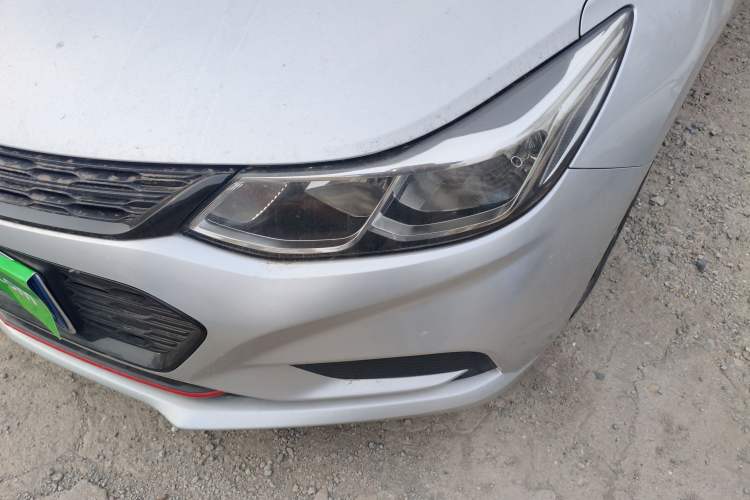 Used Chevrolet Cruze 2018 Redline 320 Automatic Pioneer Edition Left Front Headlight