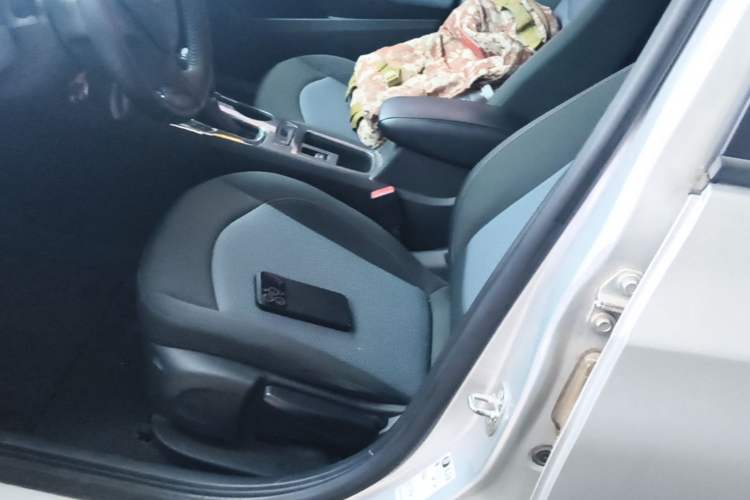 Used Chevrolet Cruze 2018 Redline 320 Automatic Pioneer Edition Left Front Seat