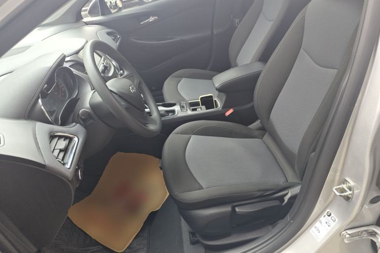 Used Chevrolet Cruze 2018 Redline 320 Automatic Pioneer Edition Left Front Seat