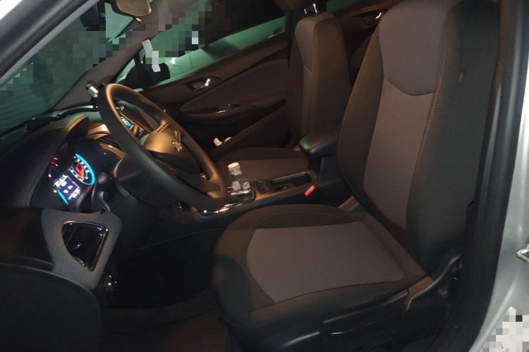 Used Chevrolet Cruze 2018 Redline 320 Automatic Pioneer Edition Left Front Seat