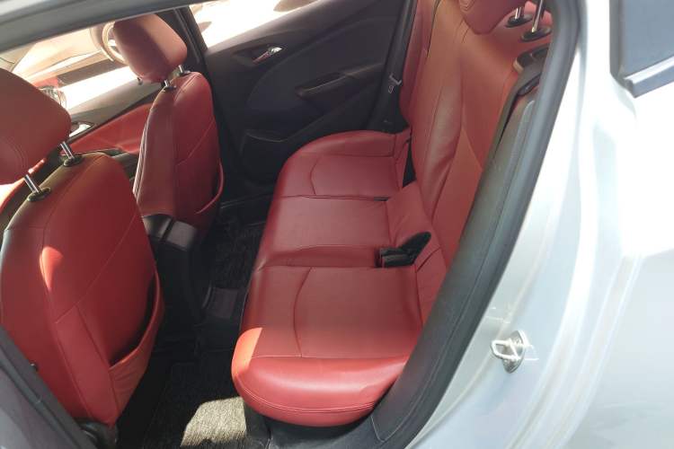 Used Chevrolet Cruze 2018 Redline 320 Automatic Pioneer Edition Left Rear Seat