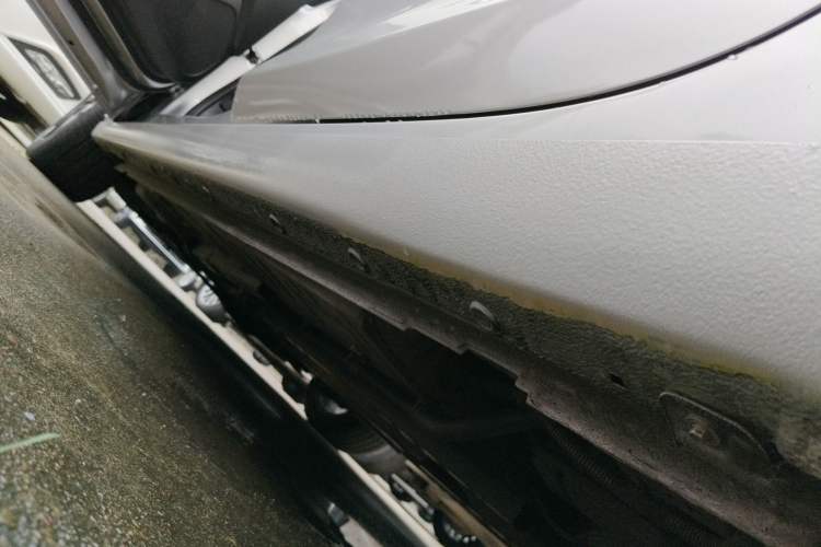 Used Chevrolet Cruze 2018 Redline 330T Dual-Clutch Flagship Edition Left Side Sill