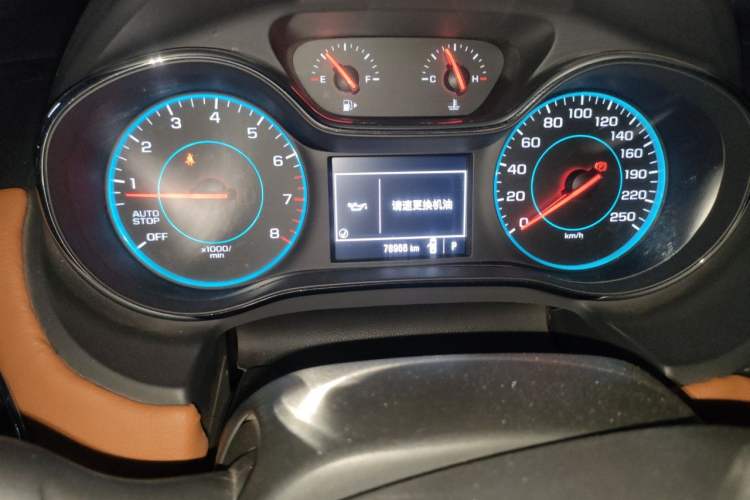 Used Chevrolet Cruze 2018 320 Automatic Pioneer Sunroof Edition Odometer Close Up