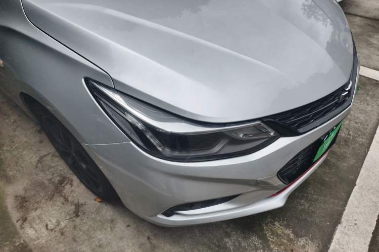 Used Chevrolet Cruze 2018 Redline 330T Dual-Clutch Flagship Edition Right Front Headlight