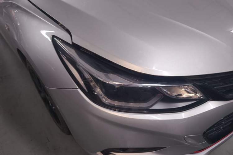 Used Chevrolet Cruze 2018 Redline 330T Dual-Clutch Flagship Edition Right Front Headlight