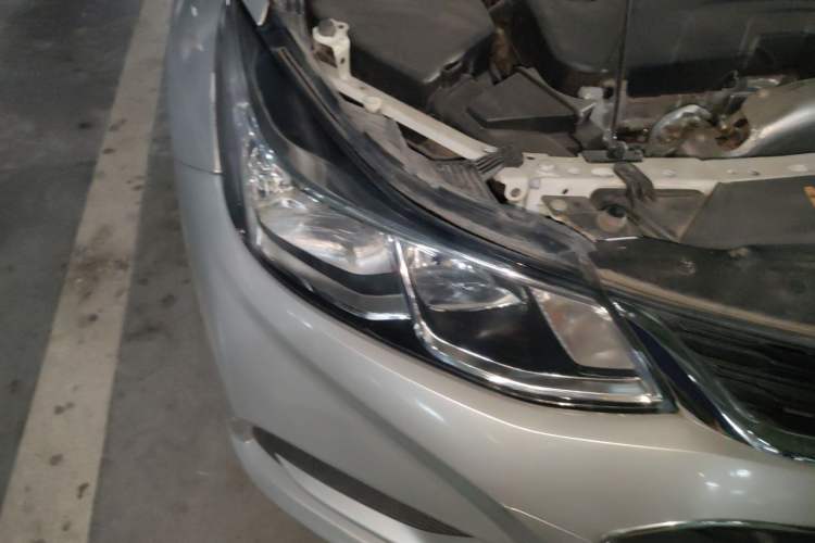 Used Chevrolet Cruze 2018 320 Automatic Pioneer Sunroof Edition Right Front Headlight