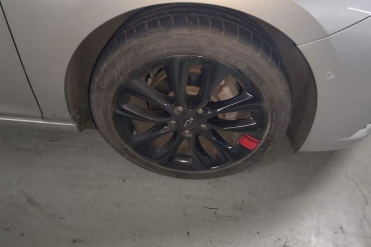 Used Chevrolet Cruze 2018 Redline 330T Dual-Clutch Flagship Edition Right Front Wheel Hub