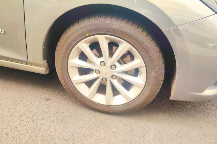 Used Chevrolet Cruze 2018 320 Automatic Xuanfeng Urban Edition Right Front Wheel Hub