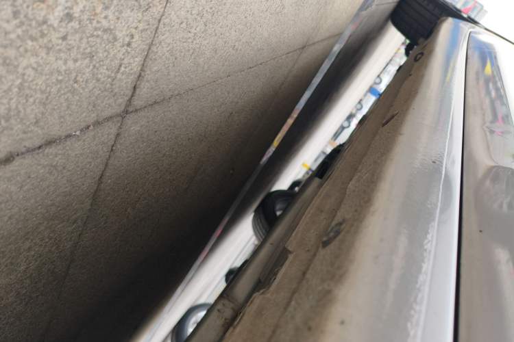Used Chevrolet Cruze 2018 Redline 320 Automatic Pioneer Edition Right Side Sill